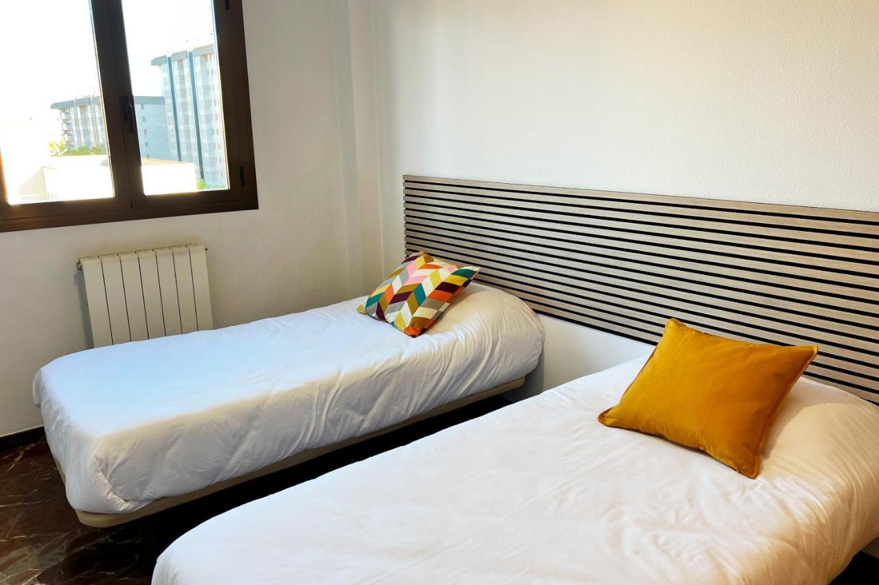 Apartamentos Zaragoza 3000 Eksteriør bilde